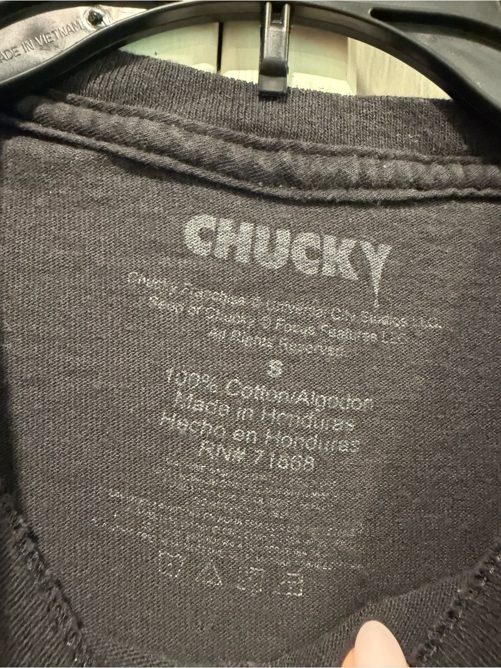 Chucky‎ t shirt GUC size small - Picture 2 of 3
